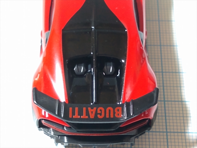 トミカ No.37 ブガッティ シロン ピュアスポーツ（初回特別仕様）の画像