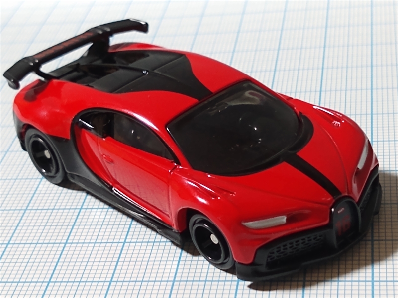 トミカ No.37 ブガッティ シロン ピュアスポーツ（初回特別仕様）の画像