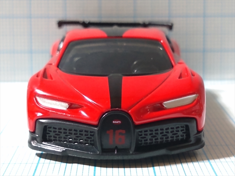 トミカ No.37 ブガッティ シロン ピュアスポーツ（初回特別仕様）の画像１