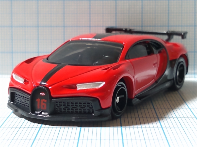 トミカ No.37 ブガッティ シロン ピュアスポーツ（初回特別仕様）の画像３