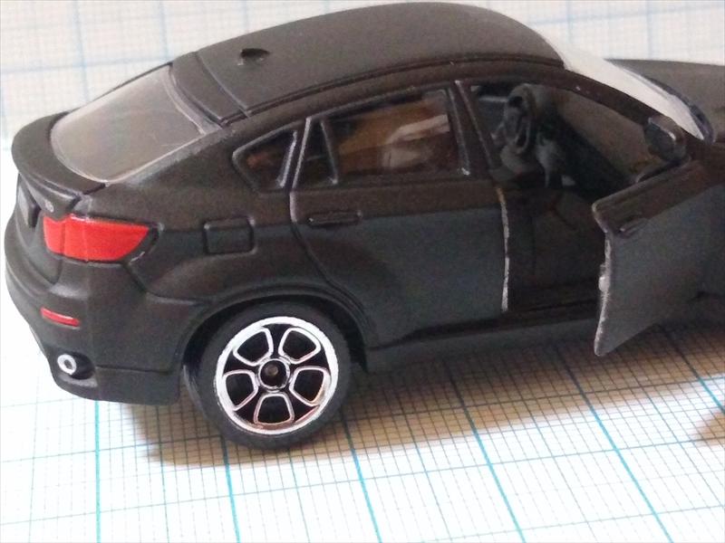 マジョレットミニカーBMW X6の画像
