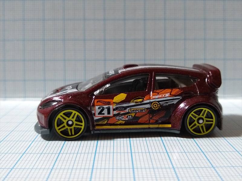 ホットウィール フォード・フィエスタWRCの画像４