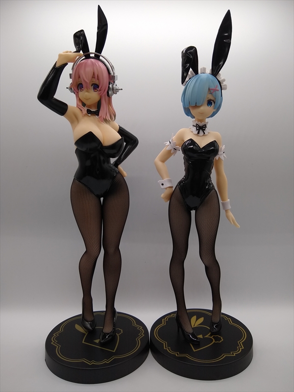 プライズフィギュア BiCute Bunnies Figure レム そに子 初音ミク 並べて撮影してみました。の画像