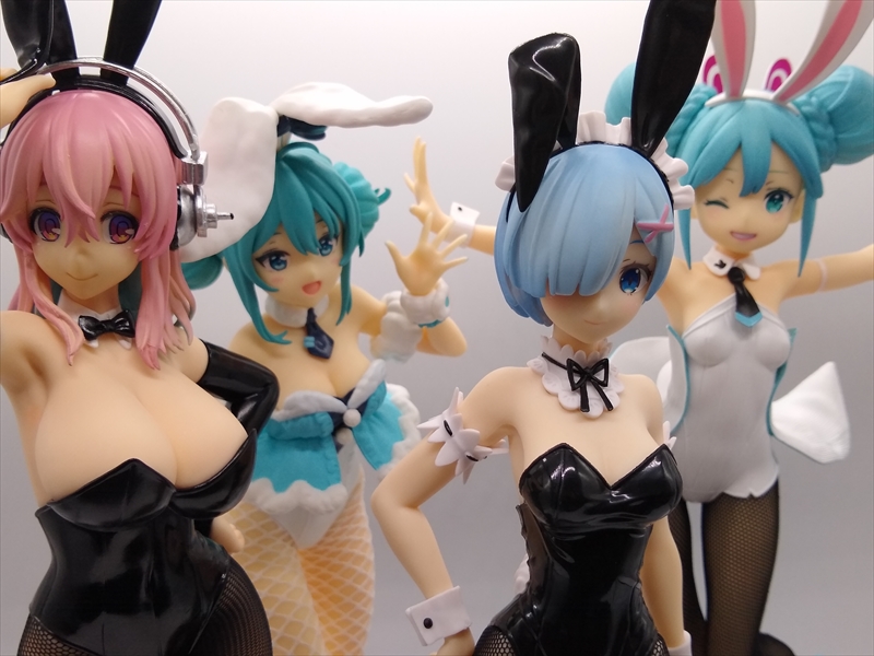 プライズフィギュア BiCute Bunnies Figure レム そに子 初音ミク 並べて撮影してみました。の画像2