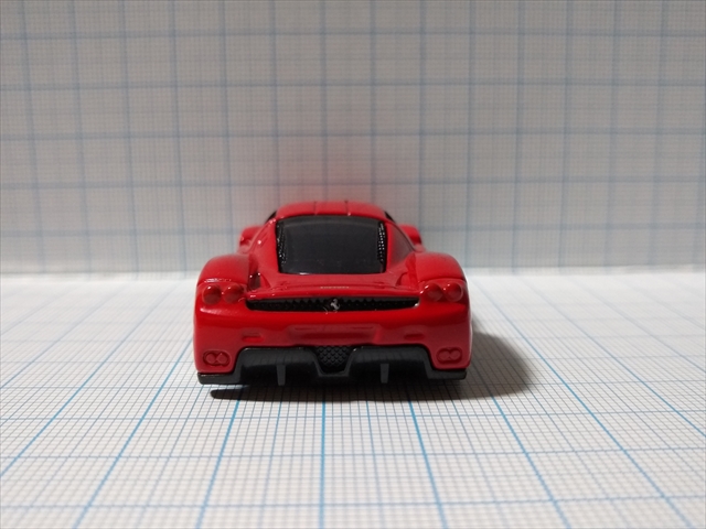 トミカ No.11 エンツォ フェラーリの画像４