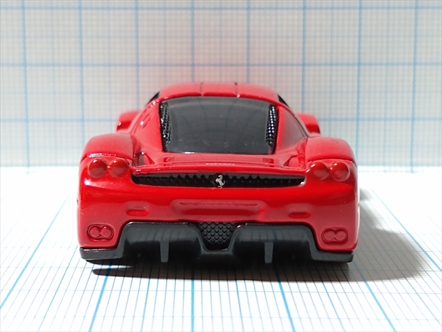 トミカ No.11 エンツォ フェラーリの画像２