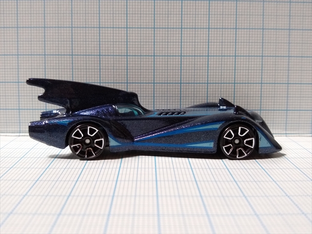 ホットウィール BATMOBILEの画像２