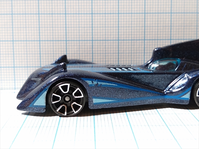 ホットウィール BATMOBILEの画像