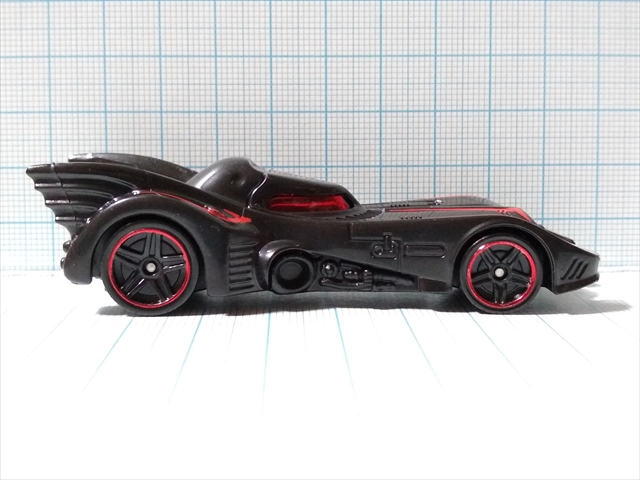 ホットウィール BATMOBILEの画像２