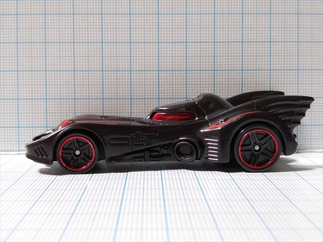 ホットウィール BATMOBILEの画像４