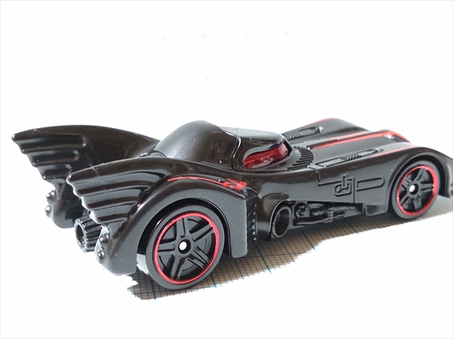 ホットウィール BATMOBILEの画像
