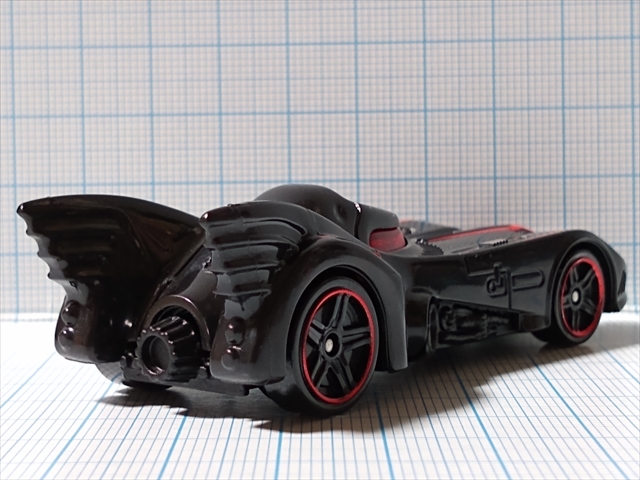 ホットウィール BATMOBILEの画像４