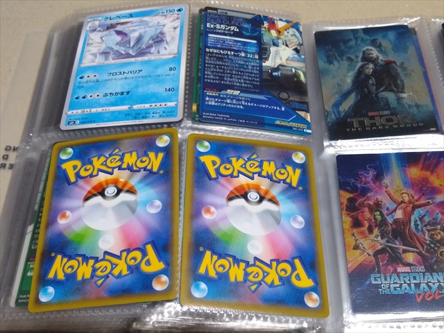 トレーディングカード収納は、100均では無く ちゃんとした物を買おう！の画像