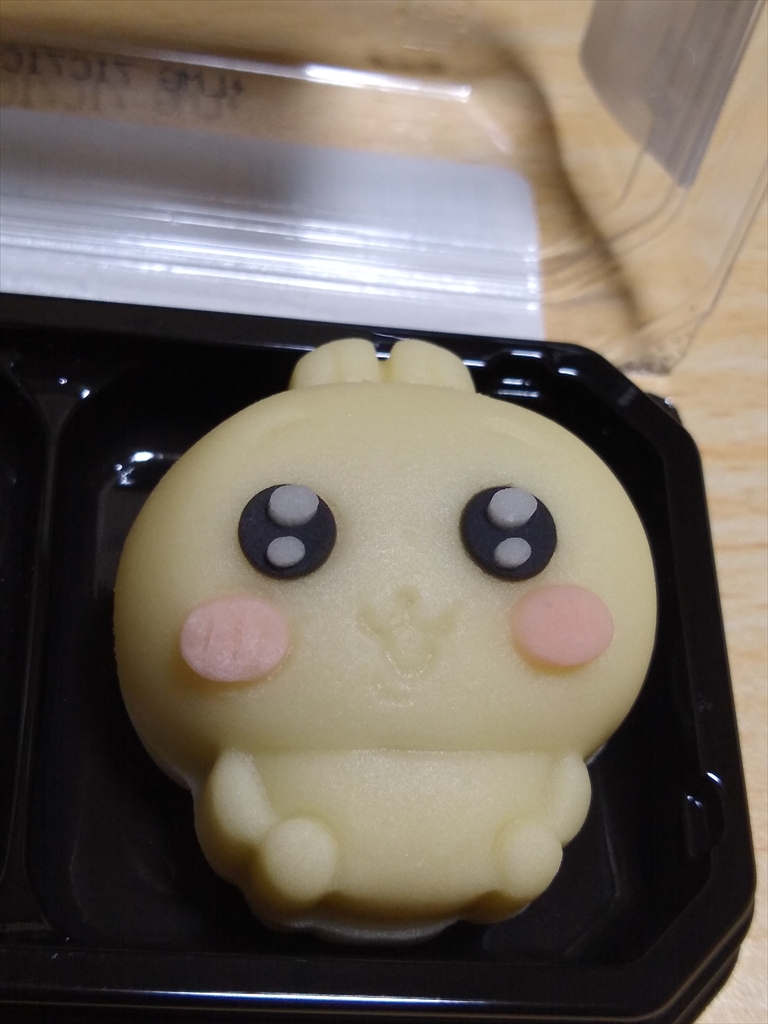 コンビニエンスストアのコラボ和生菓子【食べマス ちいかわ】食ろうてみた!の画像