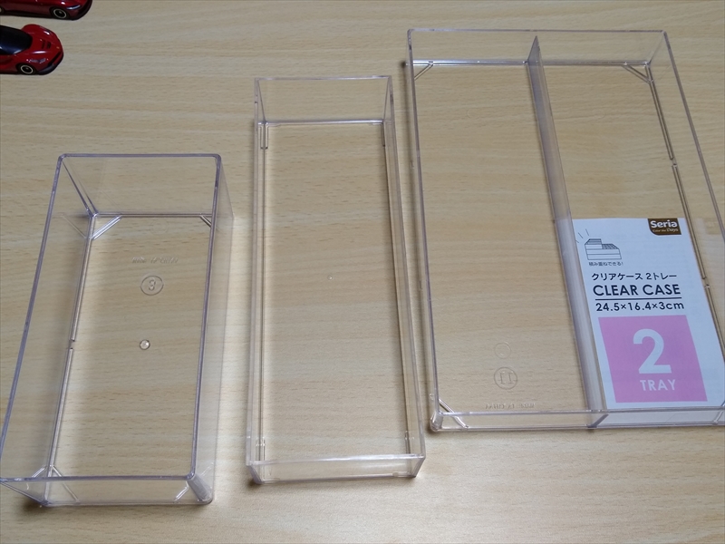 セリア クリアケース 2トレー　ミニカー入るのか！！の画像