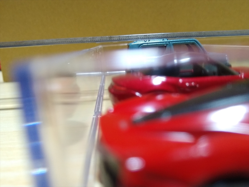 セリア クリアケース 2トレー　ミニカー入るのか！！の画像