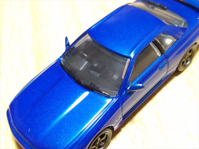 ガシャポン ULTIMATE LUMINOUS GT　SKYLINE GT-R[R32]組み立ての画像