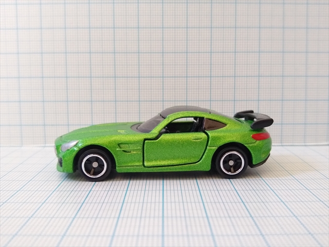 (レビュー)トミカ No.7 メルセデス-AMG GT Rの画像
