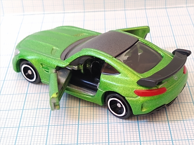 (レビュー)トミカ No.7 メルセデス-AMG GT Rの画像