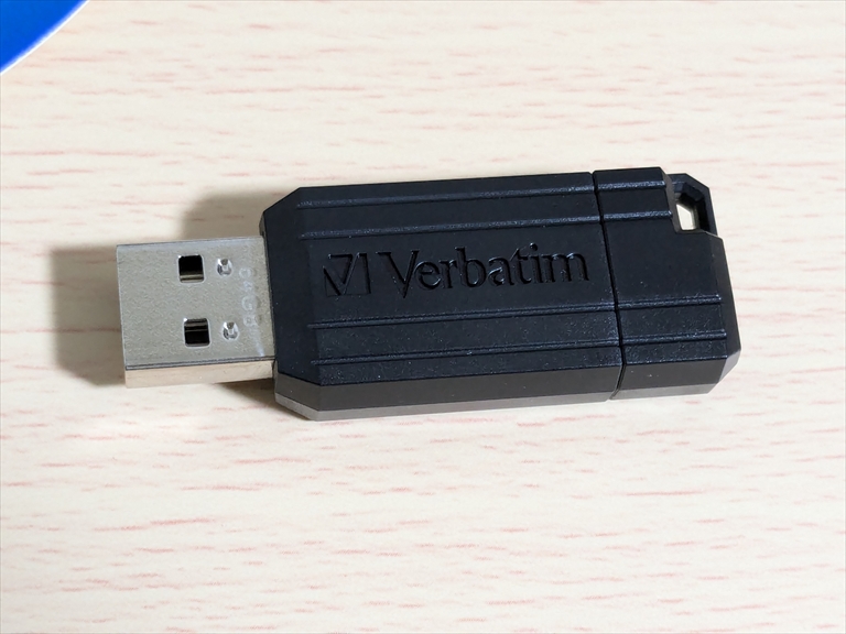 Verbatim USBメモリー64㎇なのに半分しか容量が入っていない・・の画像