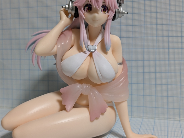 （レビュー）すーぱーそに子 ぬーどるストッパーフィギュア ホワイトビキニver. の画像
