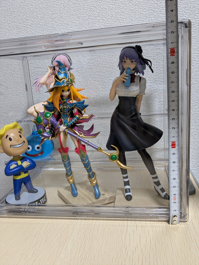 レビュー）ダイソー 透明コレクションケース（組み立てタイプ