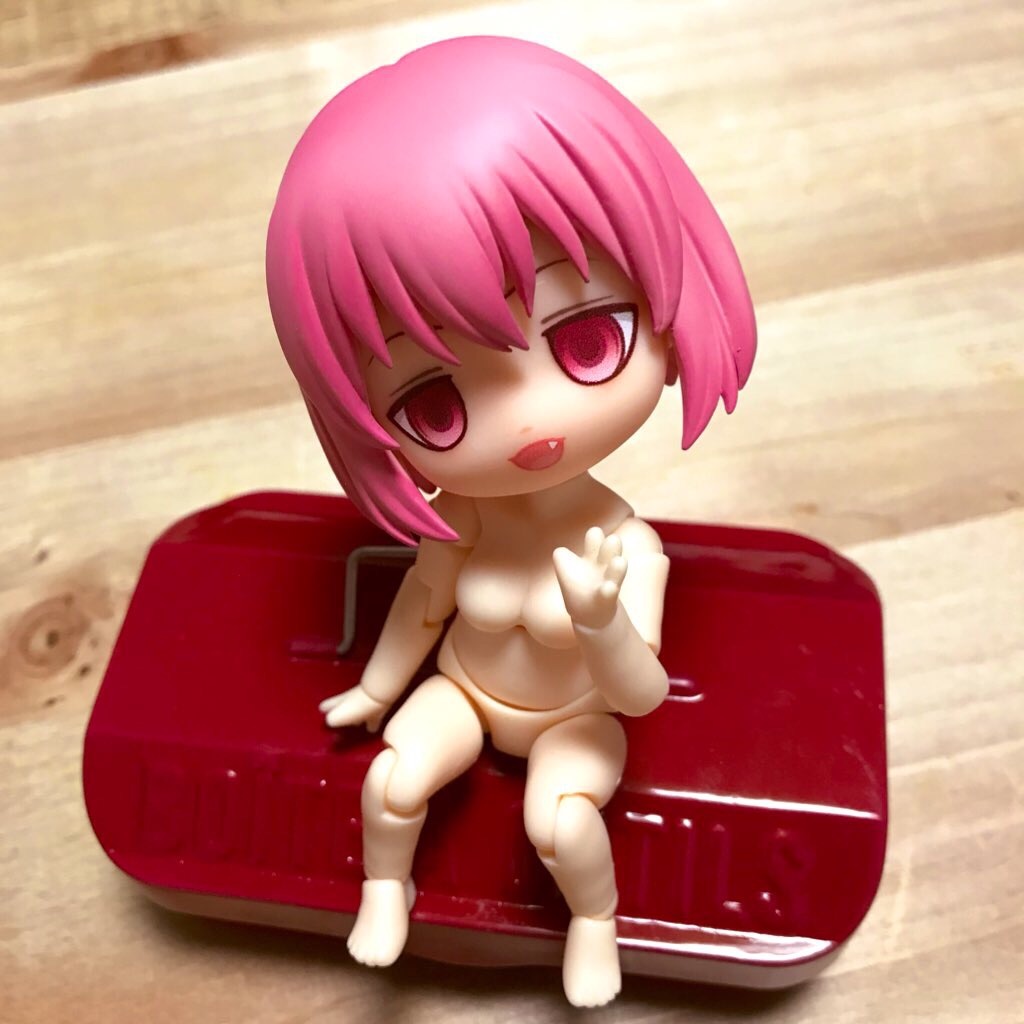ドール ねんどろいどどーるの手と巨乳 おなかすいたぶろぐ