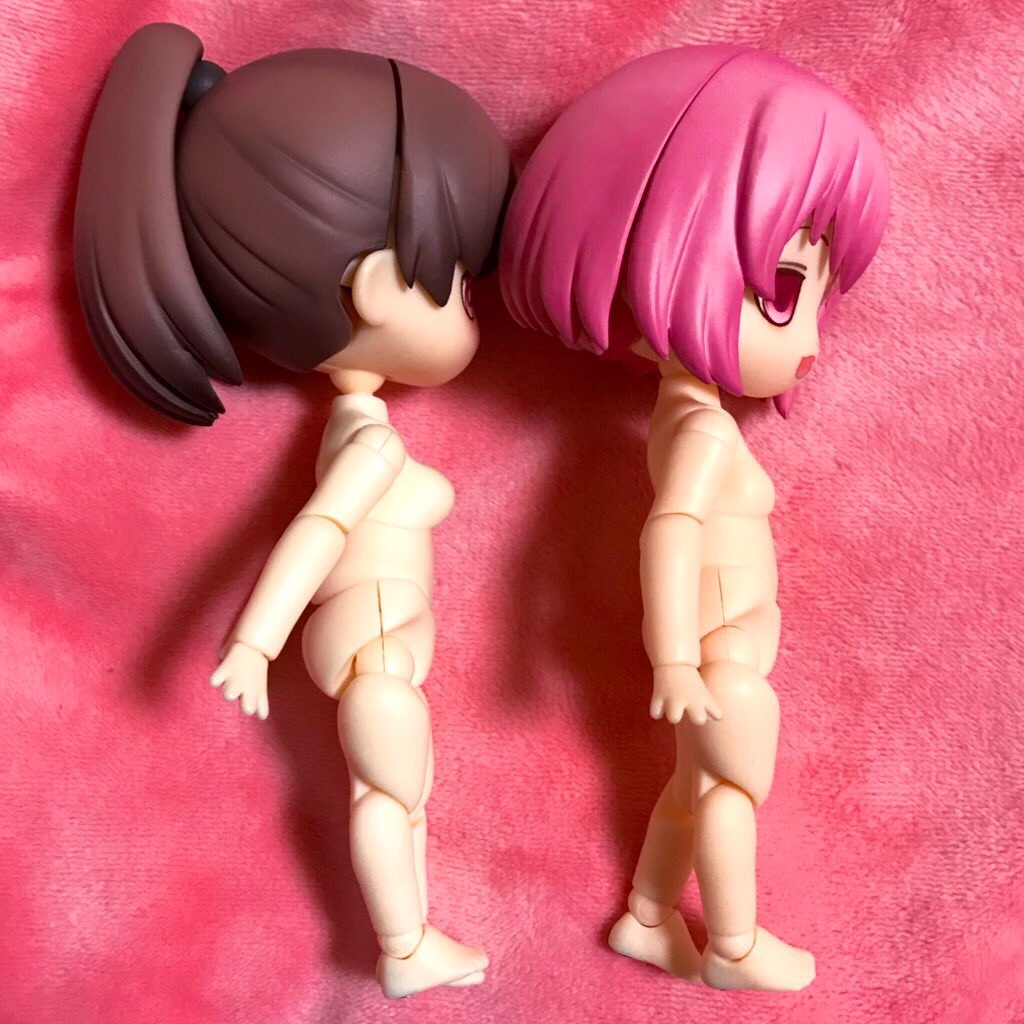 ドール ねんどろいどどーるの手と巨乳 おなかすいたぶろぐ
