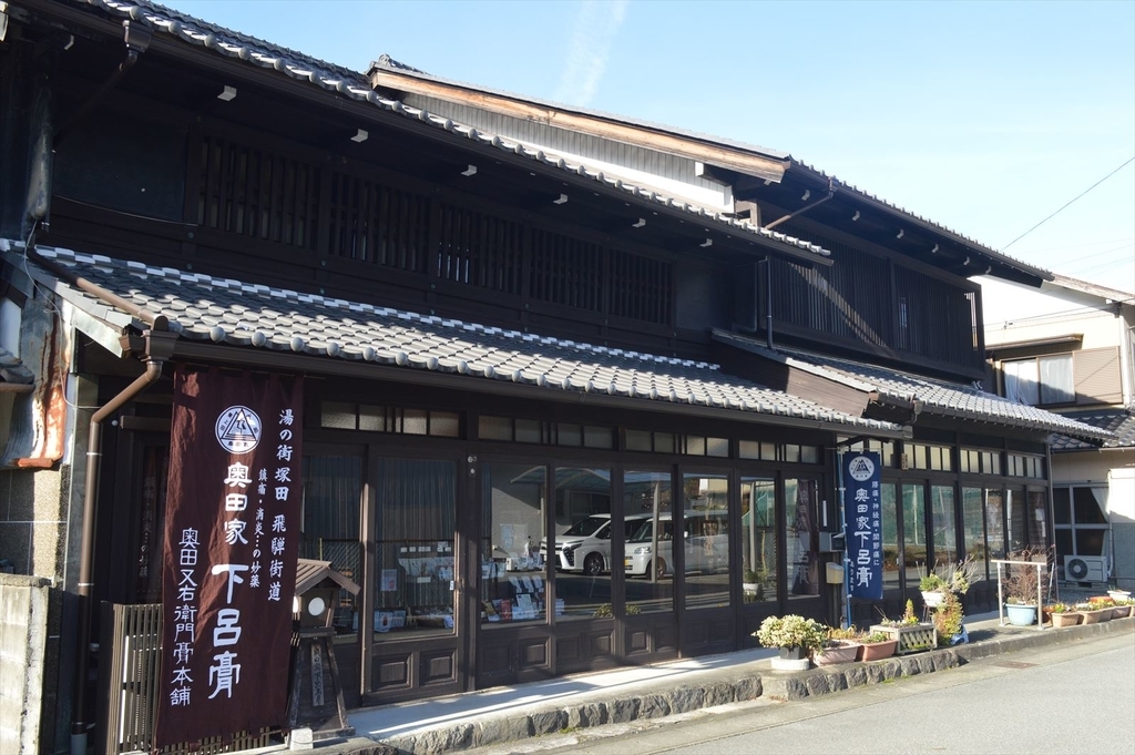 f:id:AyC:20181231060947j:plain f:id:AyC:20181231060947j:plain