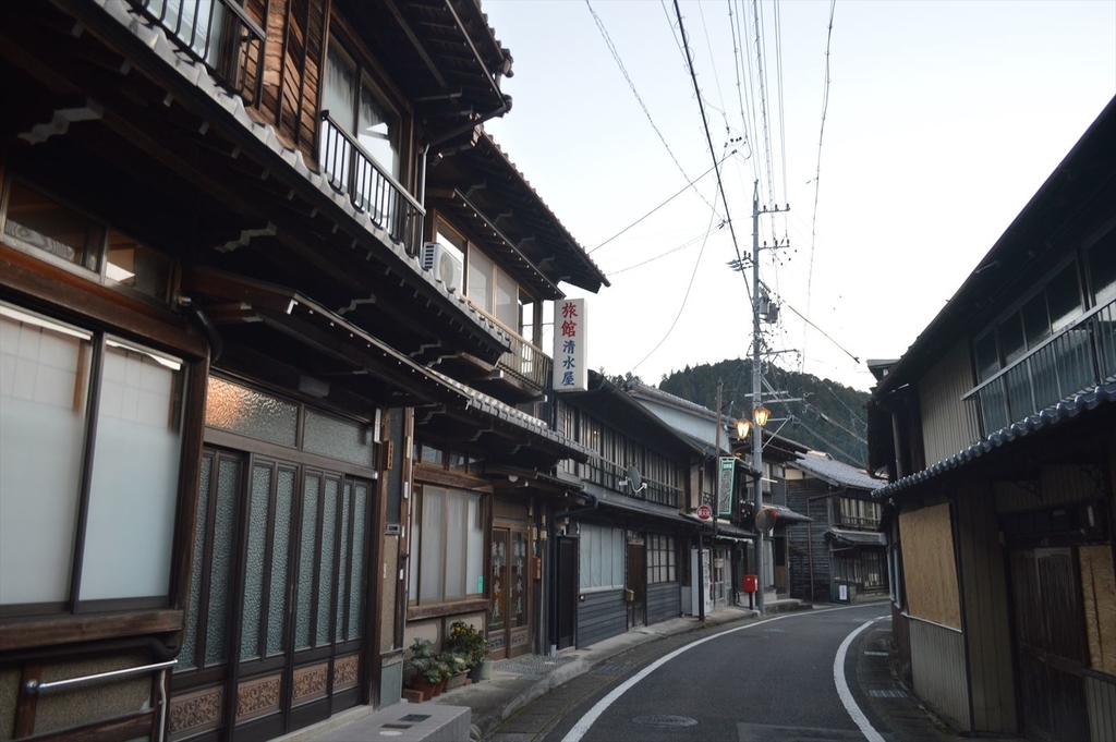 f:id:AyC:20190101033630j:plain f:id:AyC:20190101033630j:plain