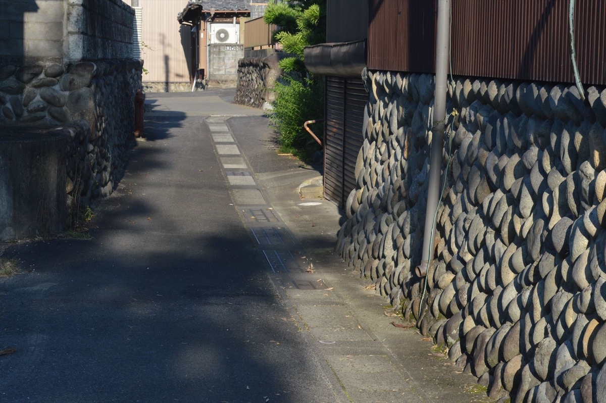 f:id:AyC:20190614030849j:plain f:id:AyC:20190614030849j:plain