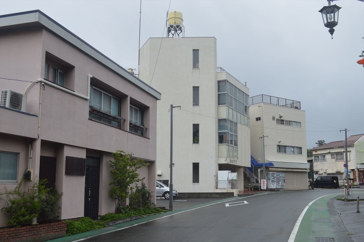 f:id:AyC:20190616231812j:plain