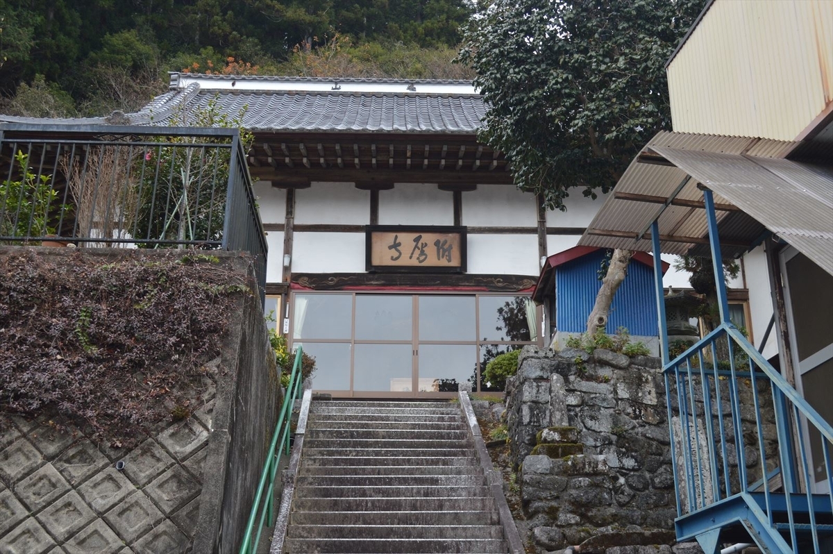 f:id:AyC:20191223224223j:plain