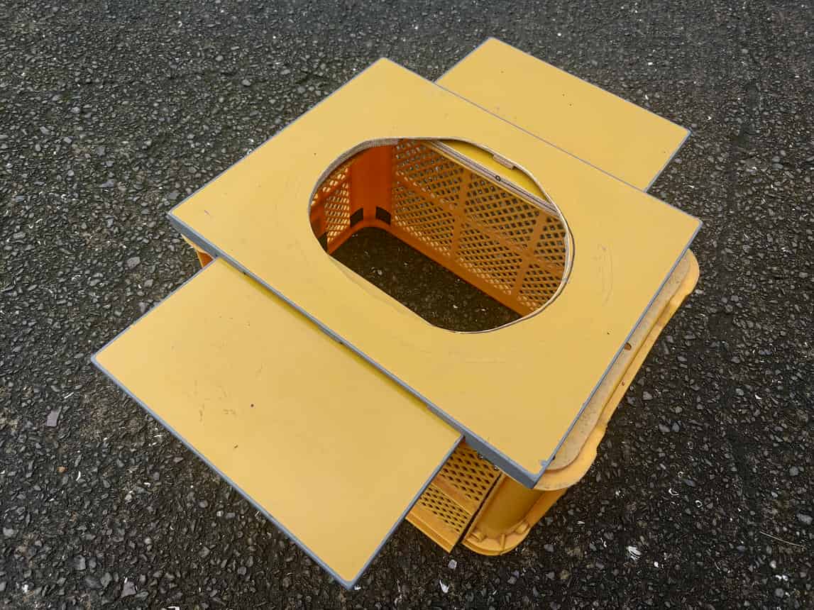 二ホンミツバチ自然入居！重箱式丸洞(土台はアオヤギ式)の作り方 丸太