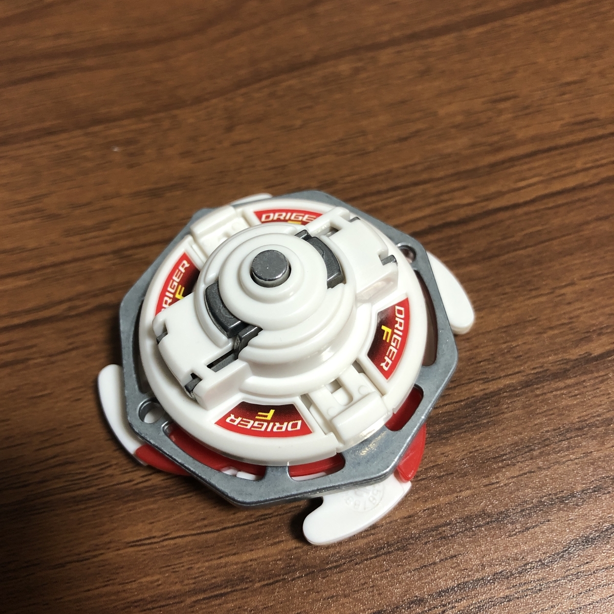 ドライガーF聖獣カラーと、オススメのニッパーの紹介 - BEYマックスの日記