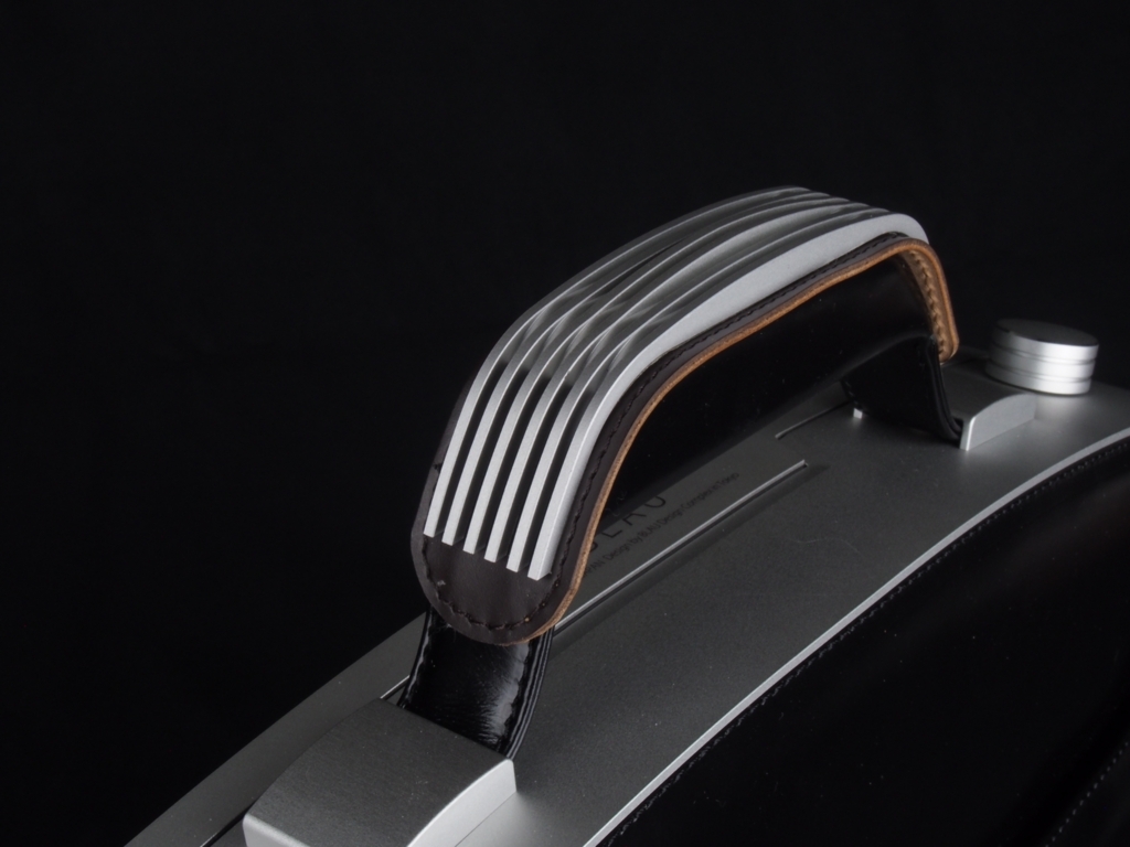 f:id:BLAUdesign:20170914121828j:plain f:id:BLAUdesign:20170914121828j:plain