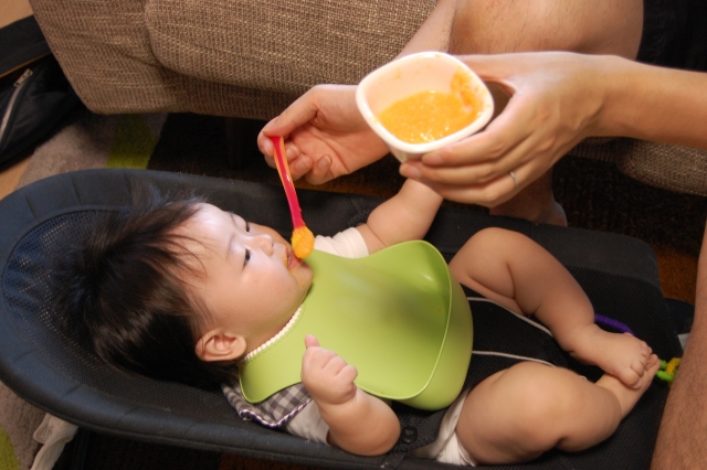 赤ちゃんの離乳食から学べる人生の学び