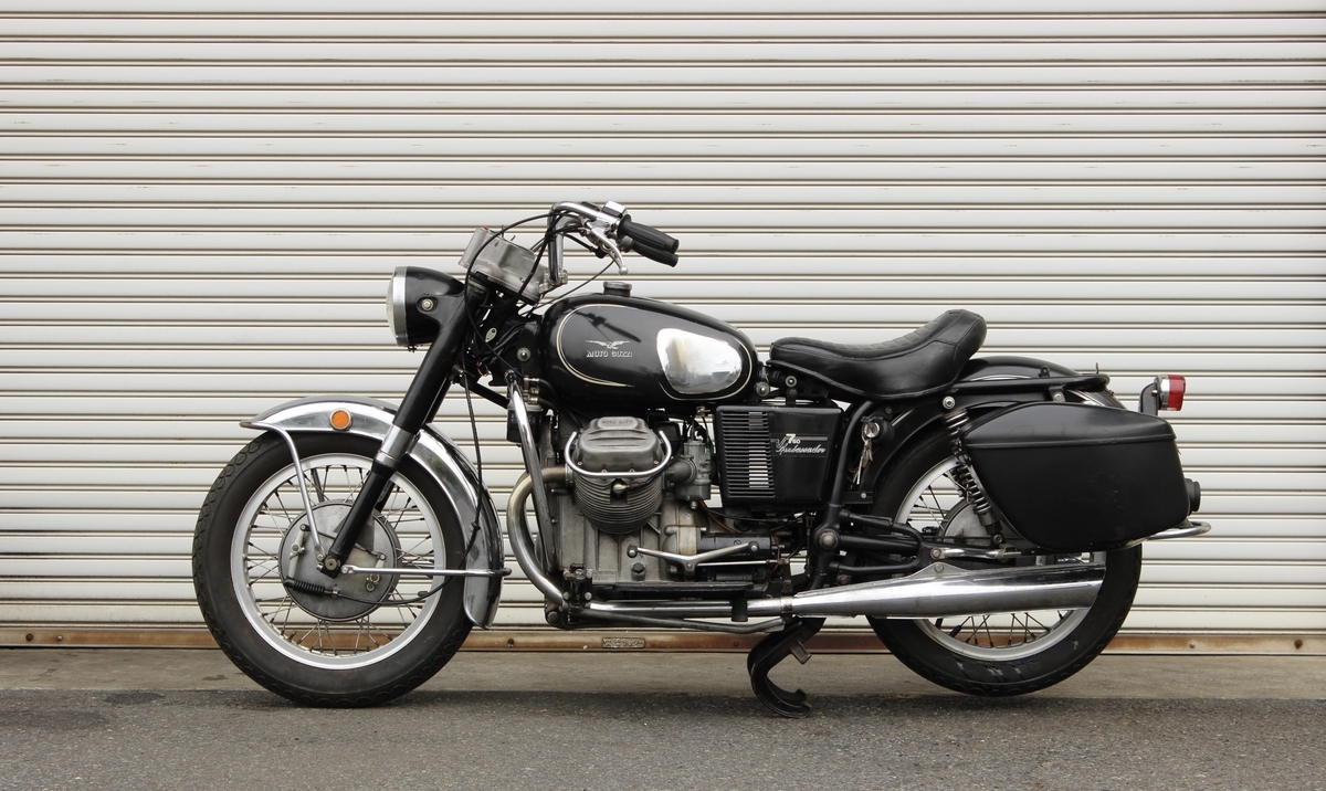 Moto Guzzi V750 Ambassador 入荷。 - Bat Motorcycles Italian