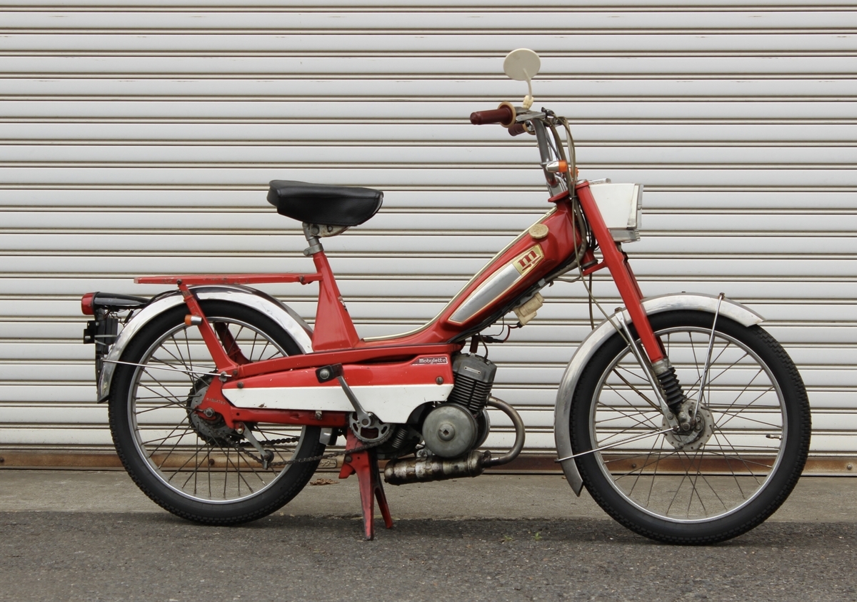 Moto Becane 40V Moped 入荷 - Bat Motorcycles Italian