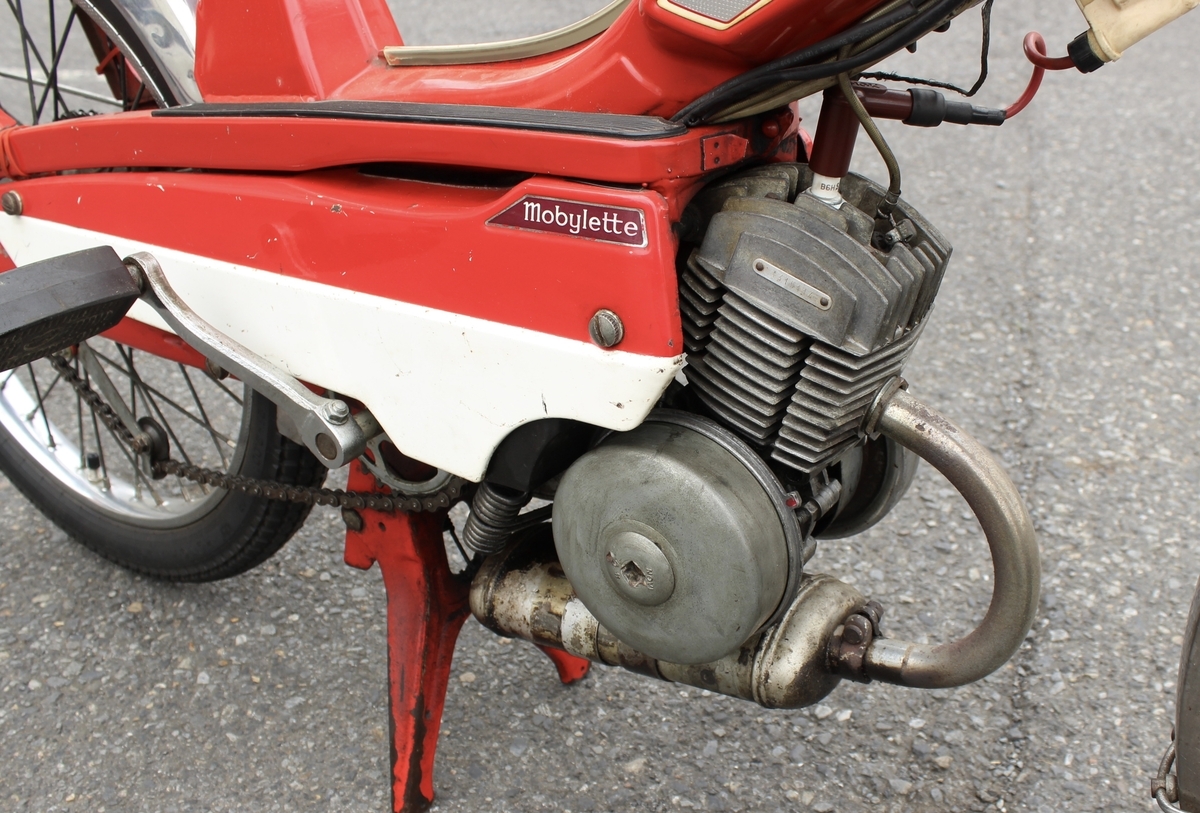 Moto Becane 40V Moped 入荷 - Bat Motorcycles Italian