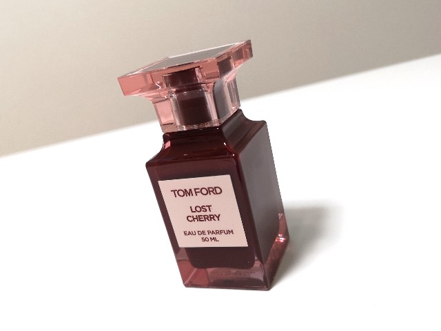憧れてた香水をついに買いました。 TOM FORDのロストチェリー、一生 ...