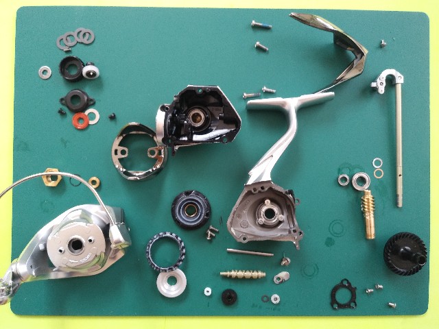 SHIMANO - 19ストラディック【オーバーホール済み】 分解】19 ストラディックがボロボロだったから内部を確認します