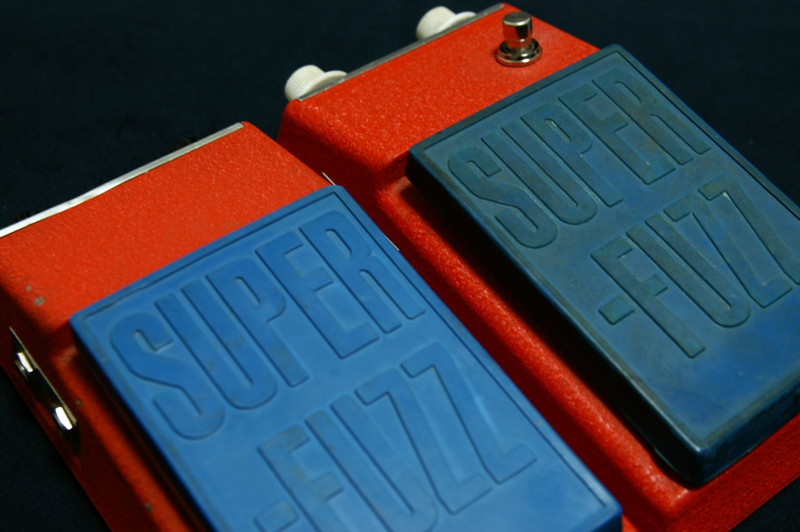 UNIVOX まさにSUPER-FUZZ - エフェクター写真館