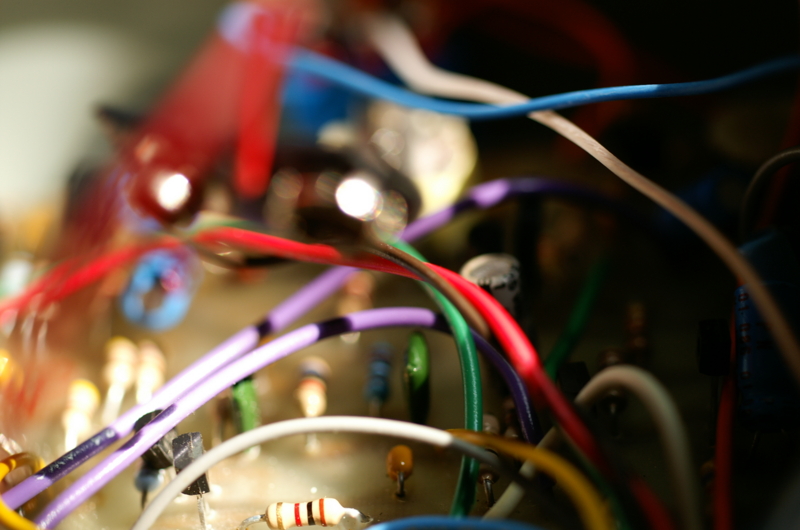 BLACK CAT BASS OCTAVE FUZZ - エフェクター写真館