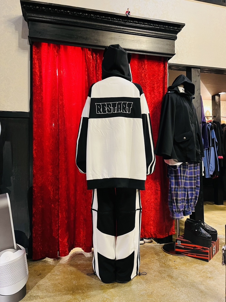 入荷が止まらない⚠ ＃あと47日 - BitchGoldLabelの日記