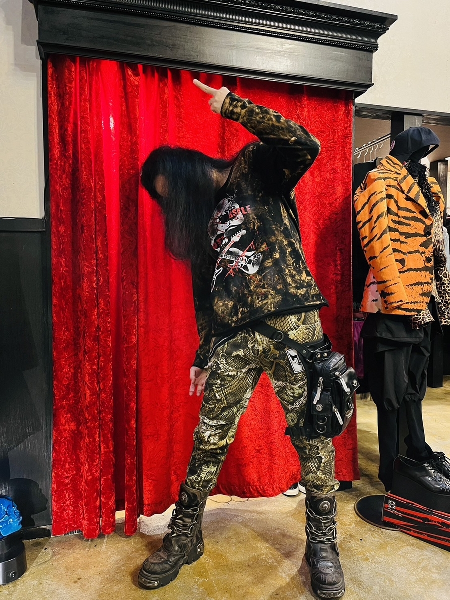 入荷が止まらない⚠ ＃あと47日 - BitchGoldLabelの日記