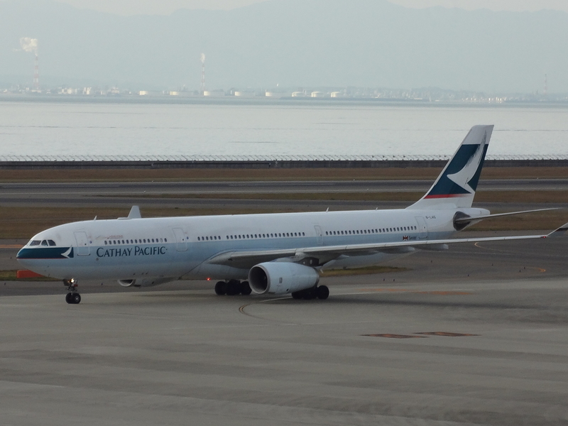 キャセイパシフィック航空 A330-300 香港から