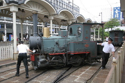 個別 鉄道 伊予鉄道坊ちゃん号 松山市駅での機関車方向転換 の写真 画像 鉄道 Blueforce S Fotolife