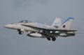 [飛行機]2006年百里基地航空祭　帰投離陸するVMFA-212のF/A-18C（VE213/Bu.No.16