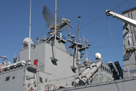韓国海軍の駆逐艦テジョヨンの後部